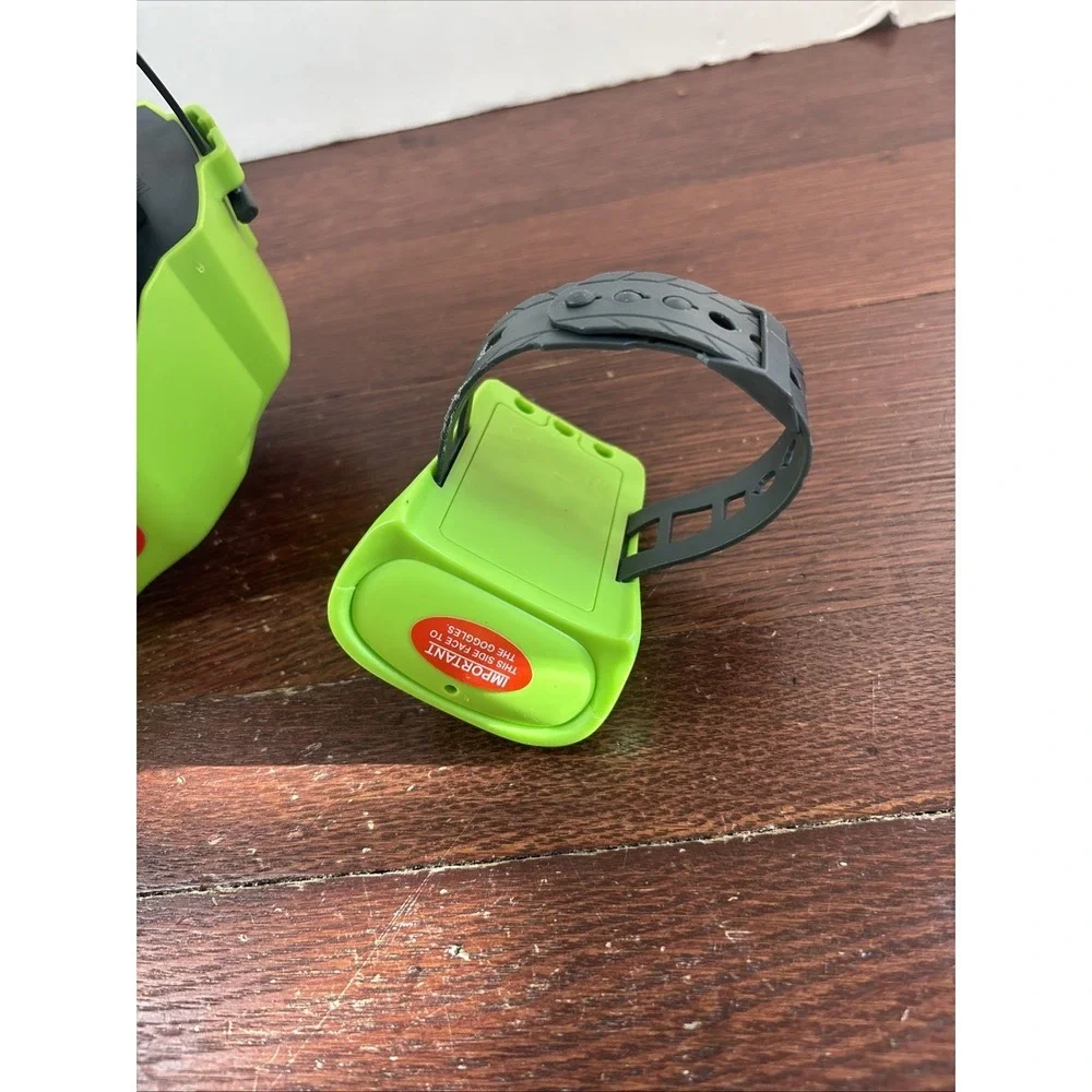 Alien Vision Blaster Challenge Action Game Fotorama Goggles & Wrist Blaster Work